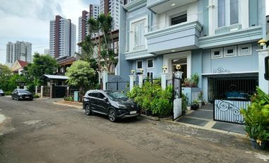 Rumah Mewah Dalam Komplek Gandaria Kebayoran 18.7M Turun 15M nego Lokasi Super Strategis