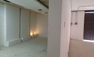 RENTA LOCAL COMERCIAL EN  AVE 5 DE FEBRERO QUERETARO