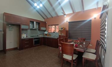CASA EN VENTA EN DELEG