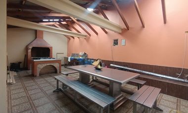 CASA EN VENTA EN DELEG