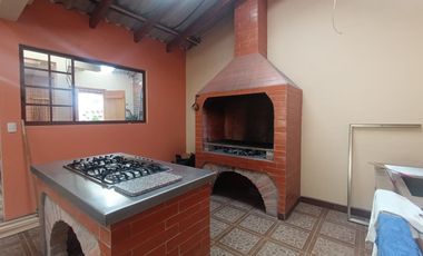 CASA EN VENTA EN DELEG