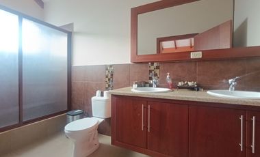 CASA EN VENTA EN DELEG