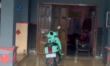 Di Jual Rumah dan Ruang Usaha  pinggir jalan raya di kota Blitar