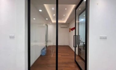 Disewakan Cepat Ruko Gandeng Untuk Kantor di Kelapa Gading Jakarta Utara, Lokasi Bisnis Premium