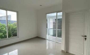 Rumah murah bagus dekat jalan damai siap huni