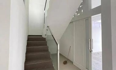 Rumah murah bagus dekat jalan damai siap huni