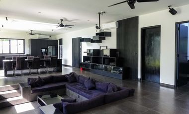 3-Bedroom Villa with Sauna and Lush Green Surroundings in Cemagi