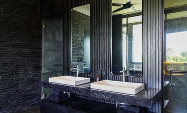 3-Bedroom Villa with Sauna and Lush Green Surroundings in Cemagi