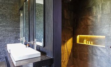 3-Bedroom Villa with Sauna and Lush Green Surroundings in Cemagi