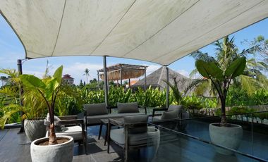 3-Bedroom Villa with Sauna and Lush Green Surroundings in Cemagi