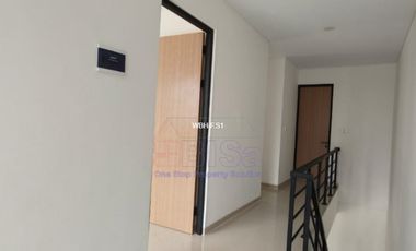 Rumah Cantik di Rosewood Garden Avenue – Bengkong