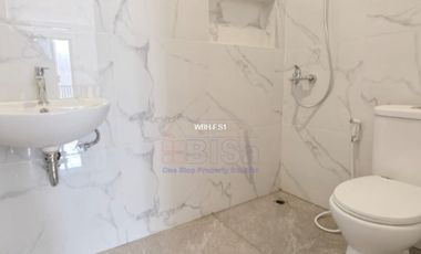 Rumah Cantik di Rosewood Garden Avenue – Bengkong