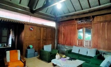 Dijual Rumah Gaya Joglo - Olehsari, Banyuwangi