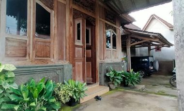 Dijual Rumah Gaya Joglo - Olehsari, Banyuwangi