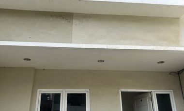 Disewakan Murah dan Cepat Rumah 2 Lantai, Lokasi Strategis Di Kelapa Gading