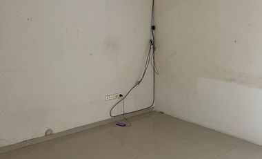 Disewakan Murah dan Cepat Rumah 2 Lantai, Lokasi Strategis Di Kelapa Gading