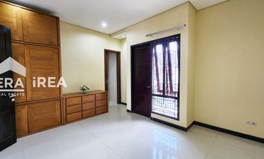 RUMAH DIJUAL DI SOLO COLOMADU