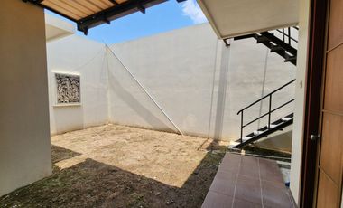 RUMAH DIJUAL DI SOLO COLOMADU