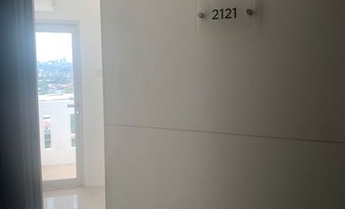 Disewakan per Bulan atau Jual Rugi Urbantown Serpong Studio Lux Unfurnished