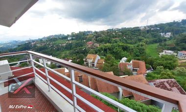 DIJUAL RUMAH SIAP HUNI  di Kawasan Resort Dago Pakar Bandung