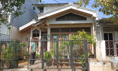 rumah 2lt duta Kranji dkt kecamatan