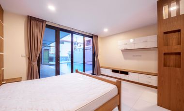 Spacious Property with Exceptional Multi Use Potential near the City Center
