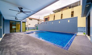 Spacious Property with Exceptional Multi Use Potential near the City Center