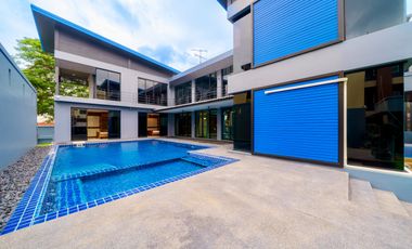 Spacious Property with Exceptional Multi Use Potential near the City Center