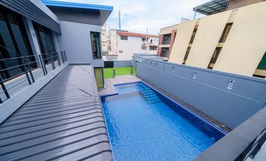 Spacious Property with Exceptional Multi Use Potential near the City Center