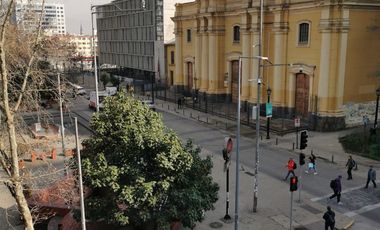 ARRIENDO DEPTO 2 DORMITORIOS SAN MARTIN 473, METRO SANTA ANA