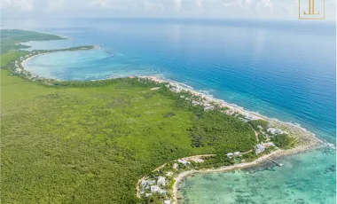 Exclusiva Villa con Playa Privada en Riviera Maya, Tulum