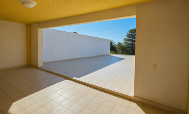 Bodega en Venta en San Juan del Río, Querétaro totalmente habilitada.