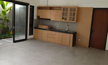 FOR RENT / SALE VILLA READY UNIT 3BR KAWASAN BEST LOCATION IN SANUR NEAR SINDHU BEACH