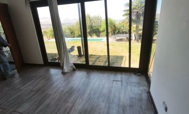 Casa mediterranea 3d 2b piscina, quincho, Condominio pavimentado. Batuco