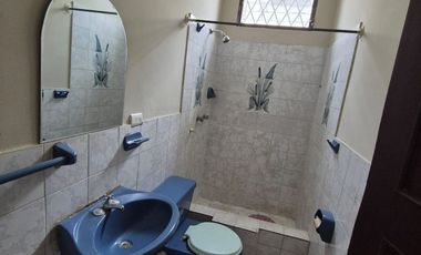 Departamento en Alquiler en Kennedy Nueva, 3 Habitaciones, 3 Baños, Patio, Ideal Estudiantes, Norte de Guayaquil.