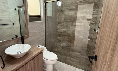 Casa en Tres Marías | 4 Recámaras | 2 Filtros de Seguridad | 202 m² | Casa Club