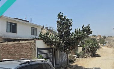 CASA 2 PISOS EN VENTA 250 M2 CALLE SANTA CATALINA - CIENEGUILLA