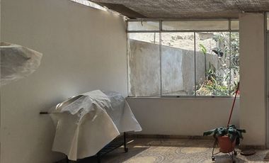 CASA 2 PISOS EN VENTA 250 M2 CALLE SANTA CATALINA - CIENEGUILLA