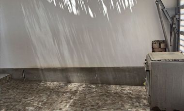 CASA 2 PISOS EN VENTA 250 M2 CALLE SANTA CATALINA - CIENEGUILLA