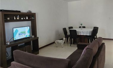 CASA 2 PISOS EN VENTA 250 M2 CALLE SANTA CATALINA - CIENEGUILLA