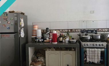 CASA 2 PISOS EN VENTA 250 M2 CALLE SANTA CATALINA - CIENEGUILLA