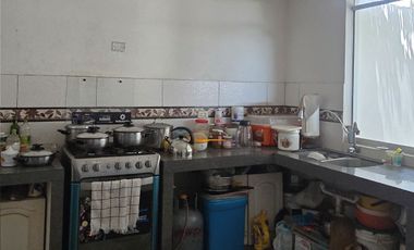 CASA 2 PISOS EN VENTA 250 M2 CALLE SANTA CATALINA - CIENEGUILLA