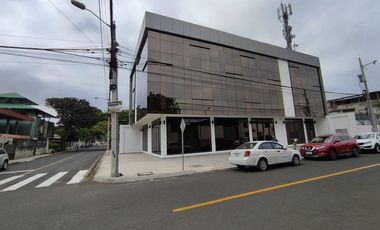edificio comercial de alquiler en portoviejo
