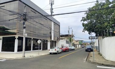 edificio comercial de alquiler en portoviejo