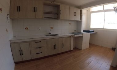 VENDO APARTA-ESTUDIO CENTRO HISTÓRICO