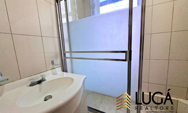 Departamento frente al mar en renta, edificio con salida directa a la playa, sector Mall del Pacífico, Manta, Ecuador