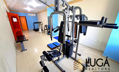 Departamento frente al mar en renta, edificio con salida directa a la playa, sector Mall del Pacífico, Manta, Ecuador