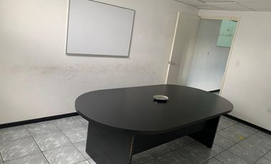 VENTA DE BODEGA, OFICINAS EQUIPADAS Y LOCAL COMERCIAL ZONA FINSA