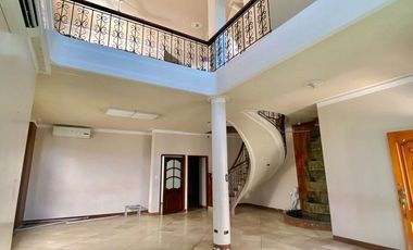 SE ALQUILA CASA TIPO COMERCIAL EN MACHALA