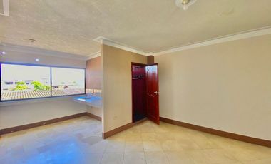 SE ALQUILA CASA TIPO COMERCIAL EN MACHALA